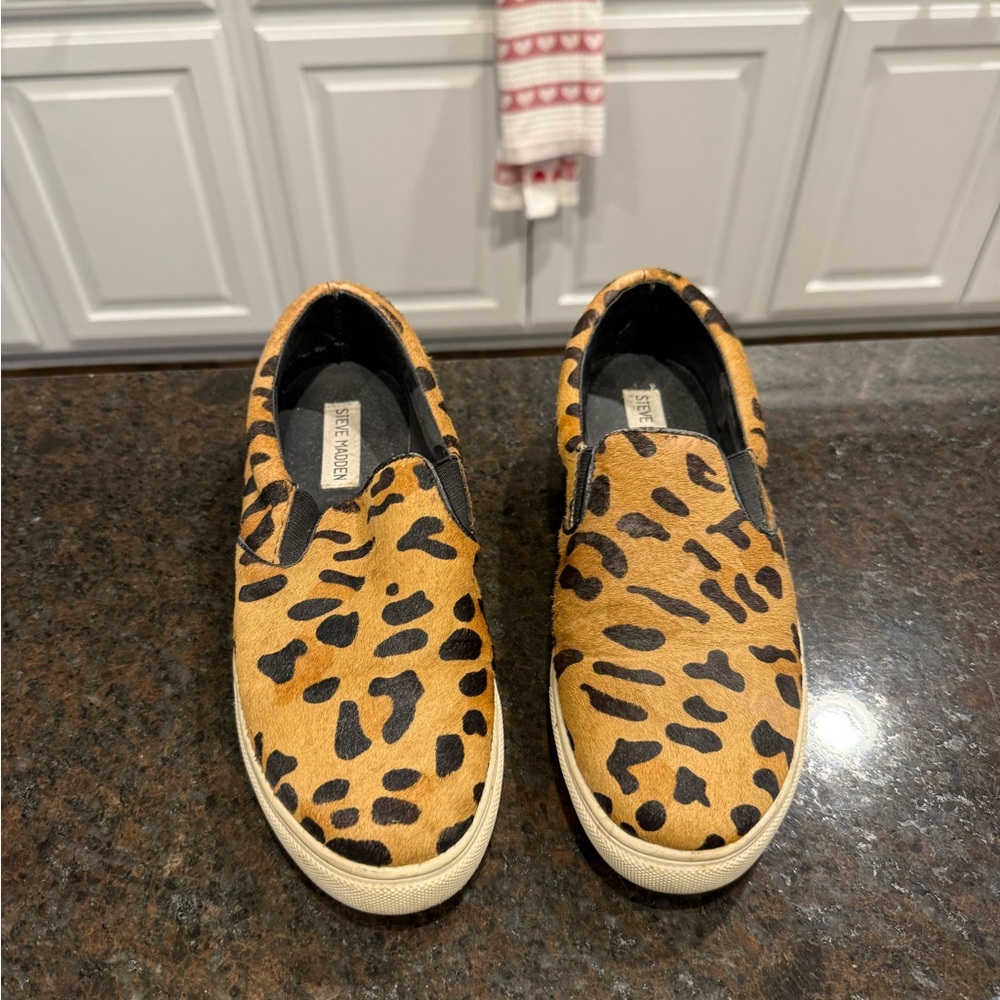Steve Madden Leopard Print Slip-On - 7.5
